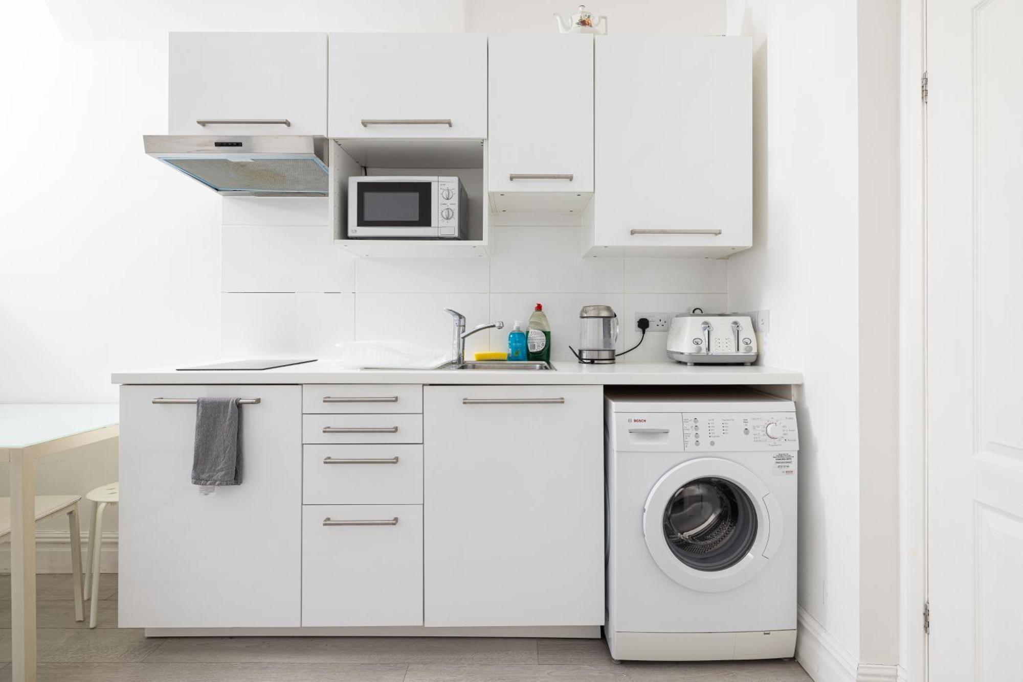 Bright Studio On Golders Green Road London Exterior photo